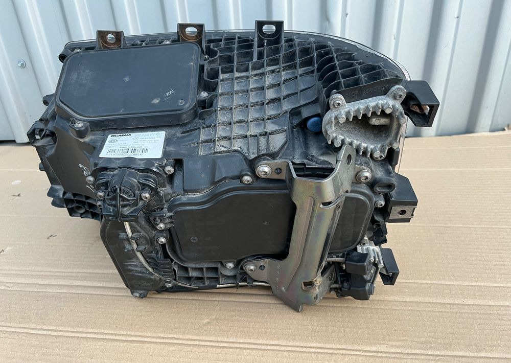 Lampa LED Scania R S NGS NGR reflektor 2655849 - Lights/ Lighting for Truck: picture 2 Lampa LED Scania R S NGS NGR reflektor 2655849 - Lights/ Lighting for Truck: picture 2