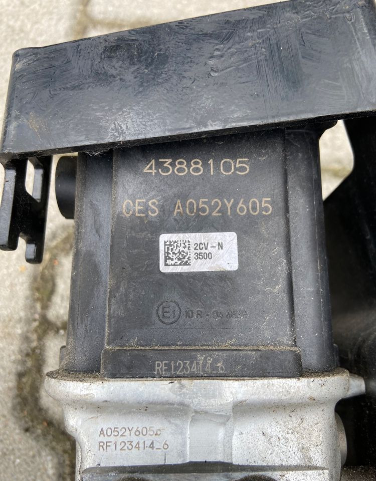 Pompa Adblue DAF XF 106 euro 6 lift moduł ad blue - Exhaust system for Truck: picture 2 Pompa Adblue DAF XF 106 euro 6 lift moduł ad blue - Exhaust system for Truck: picture 2
