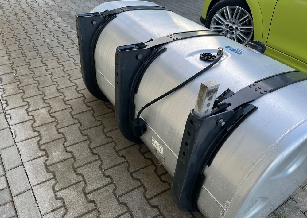 Zbiornik paliwa Scania Super R S 700 L kompletny bak NGS NGR - Fuel system for Truck: picture 4 Zbiornik paliwa Scania Super R S 700 L kompletny bak NGS NGR - Fuel system for Truck: picture 4