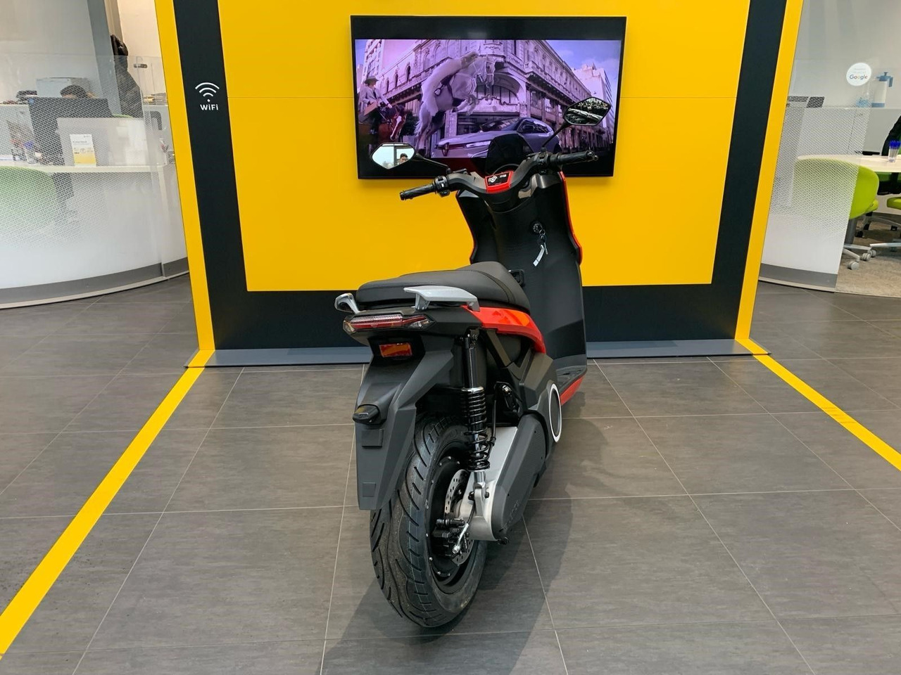 Silence S01 L3e Connected 95km/h (5,6 kWh) ELEKTROROLLER - Motorcycle: picture 4 Silence S01 L3e Connected 95km/h (5,6 kWh) ELEKTROROLLER - Motorcycle: picture 4