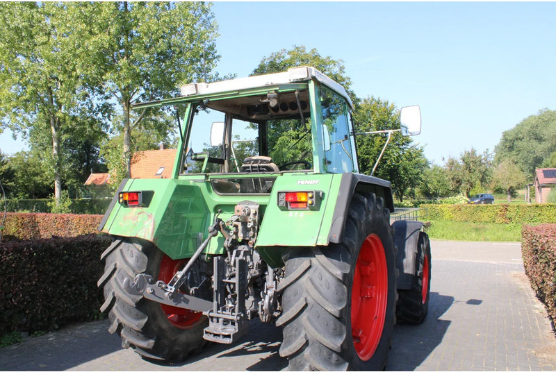 Fendt 311 LSA - Farm tractor: picture 3 Fendt 311 LSA - Farm tractor: picture 3