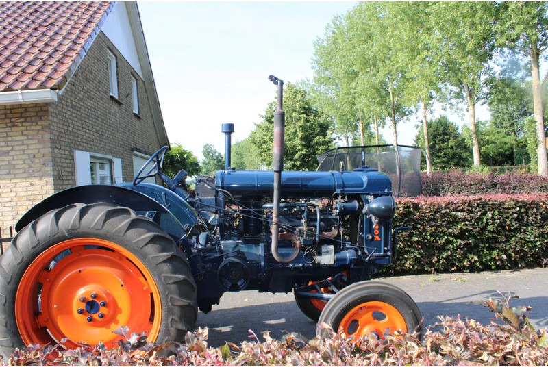 Fordson Blauwe Reiger - Farm tractor: picture 3 Fordson Blauwe Reiger - Farm tractor: picture 3
