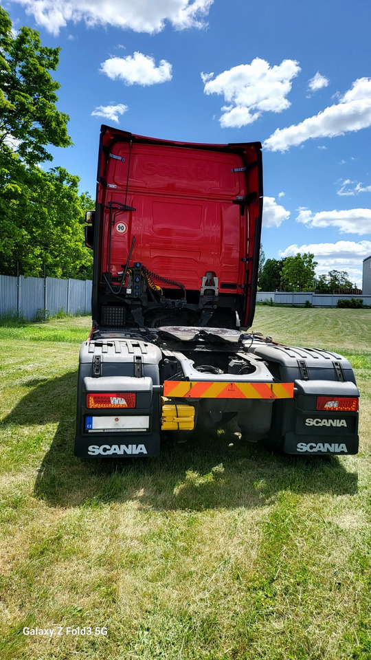 Scania S450 - Tractor unit: picture 4 Scania S450 - Tractor unit: picture 4