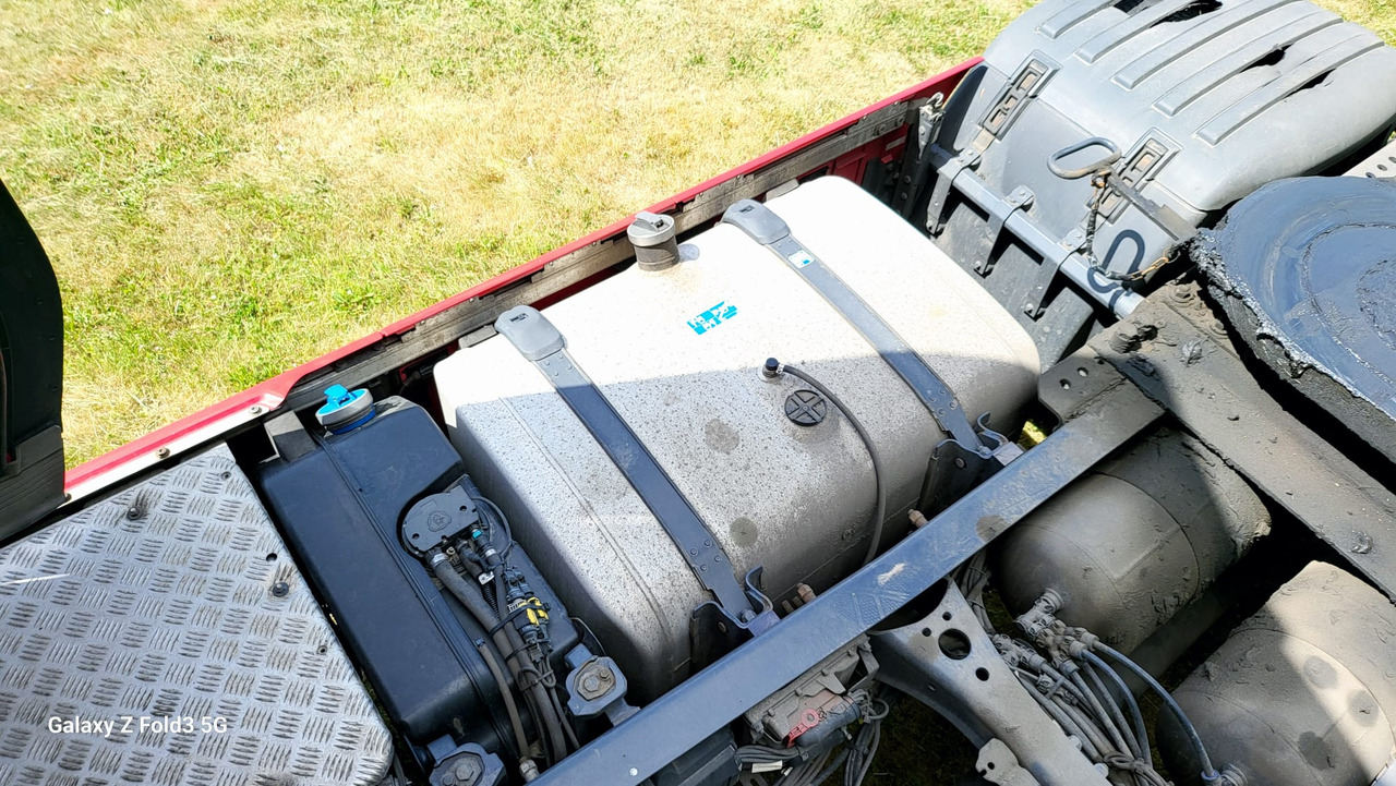 Tractor unit Scania S450: picture 28
