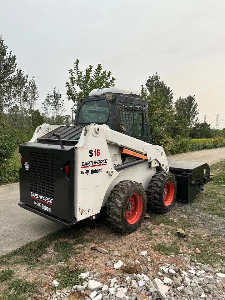 BOBCAT S16 - Skid steer loader: picture 3 BOBCAT S16 - Skid steer loader: picture 3