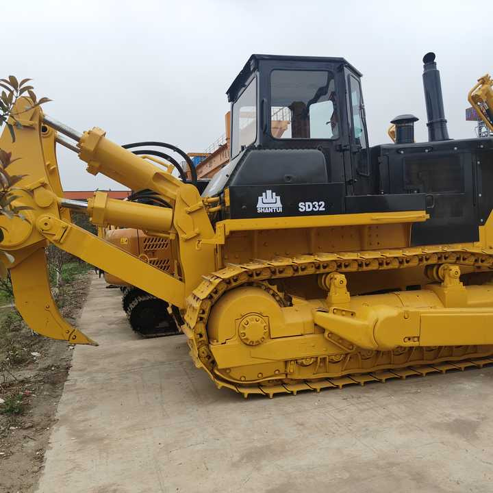 China Famous Brand Shantui Used Sahntui Sd32 Crawler Bulldozer Superior Performance Strong Power Low Price for Sale - Bulldozer: picture 4 China Famous Brand Shantui Used Sahntui Sd32 Crawler Bulldozer Superior Performance Strong Power Low Price for Sale - Bulldozer: picture 4