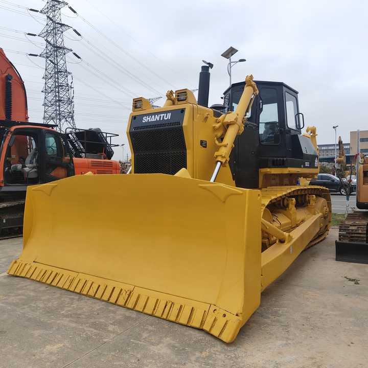 China Famous Brand Shantui Used Sahntui Sd32 Crawler Bulldozer Superior Performance Strong Power Low Price for Sale - Bulldozer: picture 1 China Famous Brand Shantui Used Sahntui Sd32 Crawler Bulldozer Superior Performance Strong Power Low Price for Sale - Bulldozer: picture 1