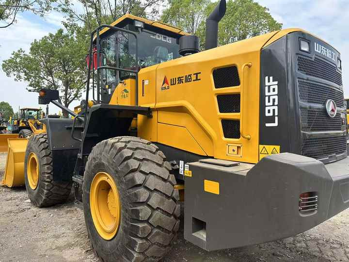 Excellent China Made SDLG LG956f LOADERS for Sale USED CONDITION SDLG LG956L LG936L LG933L 3 Tons Loader for Sale - Wheel loader: picture 2 Excellent China Made SDLG LG956f LOADERS for Sale USED CONDITION SDLG LG956L LG936L LG933L 3 Tons Loader for Sale - Wheel loader: picture 2