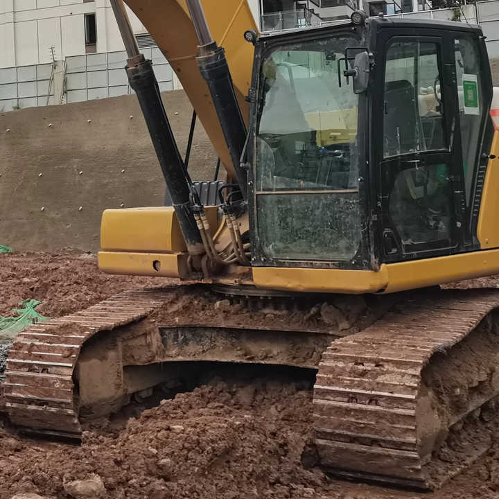 Good Condition Used CAT Excavator Japan 330GC Original Used Excavator Cat 330GC in Stock - Crawler excavator: picture 4 Good Condition Used CAT Excavator Japan 330GC Original Used Excavator Cat 330GC in Stock - Crawler excavator: picture 4