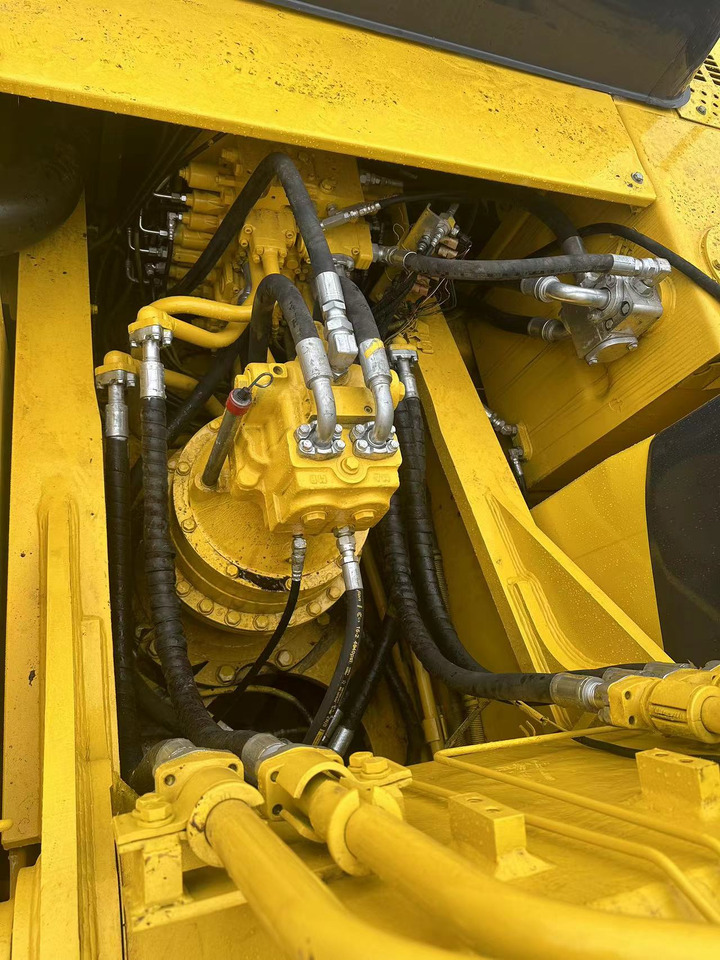 Excavator Komatsu pc450: picture 7 Excavator Komatsu pc450: picture 7