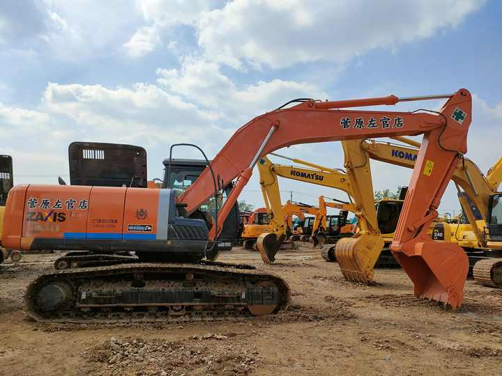 Original Japan Hitachi ZX240 Excavator Hitachi Excavator in Low Price for Hot Sale - Crawler excavator: picture 4 Original Japan Hitachi ZX240 Excavator Hitachi Excavator in Low Price for Hot Sale - Crawler excavator: picture 4