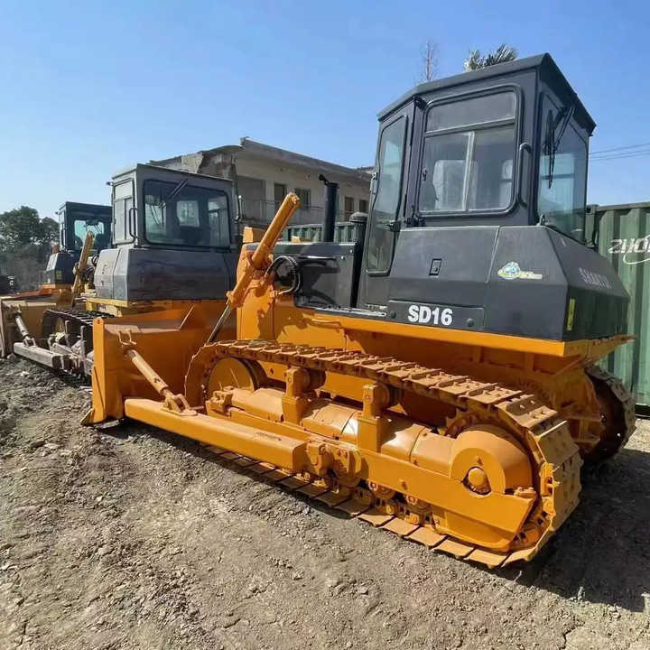 Used China Made SD16 Construction Machinery Shantui SD16 Crawler Bulldozer Earthmoving Machine Used Bulldozer - Bulldozer: picture 4 Used China Made SD16 Construction Machinery Shantui SD16 Crawler Bulldozer Earthmoving Machine Used Bulldozer - Bulldozer: picture 4