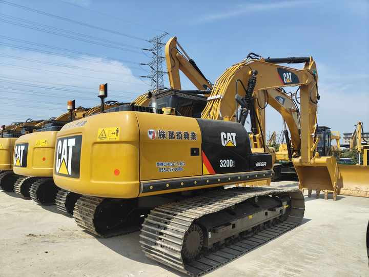 Used Excavator Catterpiller Cat320D with Wide Track Shoe Hot Sale Used Engineering & Construction Machinery - Excavator: picture 4 Used Excavator Catterpiller Cat320D with Wide Track Shoe Hot Sale Used Engineering & Construction Machinery - Excavator: picture 4