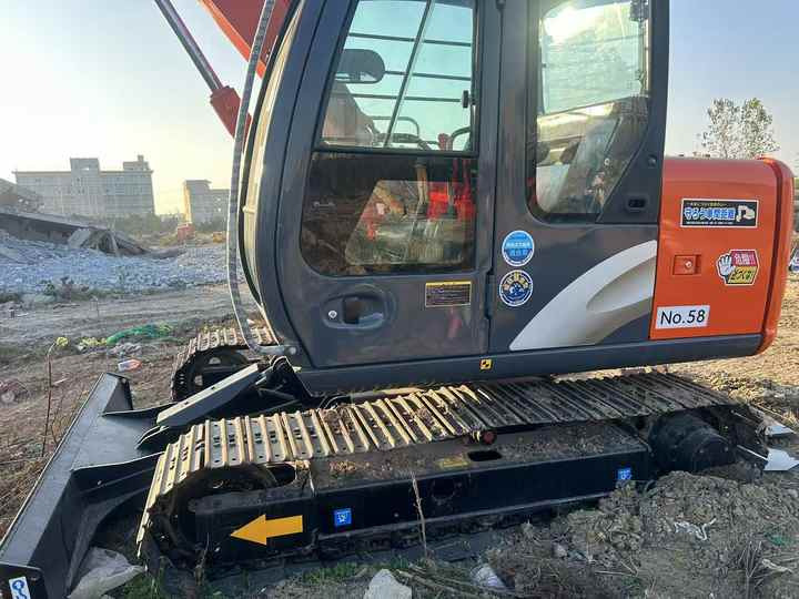 Used HITACHI ZX70 Model Mini Excavator Second Hand Machine Popular Brand Japan Hitachi Hydraulic Machinery - Excavator: picture 5 Used HITACHI ZX70 Model Mini Excavator Second Hand Machine Popular Brand Japan Hitachi Hydraulic Machinery - Excavator: picture 5