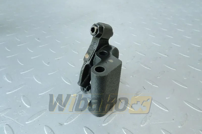 Deutz 04200961 - Cylinder head for Construction machinery: picture 1 Deutz 04200961 - Cylinder head for Construction machinery: picture 1