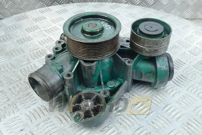 Deutz 04901740 - Water pump: picture 1 Deutz 04901740 - Water pump: picture 1