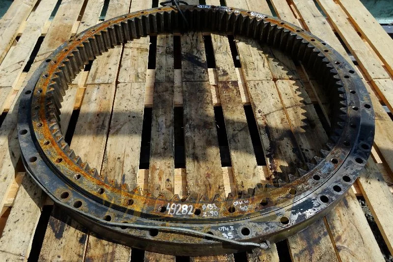 Komatsu PC340LC-7K - Slewing ring for Construction machinery: picture 1 Komatsu PC340LC-7K - Slewing ring for Construction machinery: picture 1