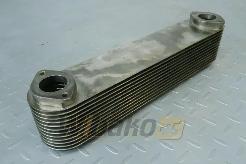 Liebherr 10325002 - Oil cooler for Construction machinery: picture 1 Liebherr 10325002 - Oil cooler for Construction machinery: picture 1