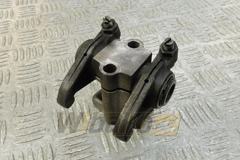 Volvo 422063 - Cylinder head for Construction machinery: picture 1 Volvo 422063 - Cylinder head for Construction machinery: picture 1