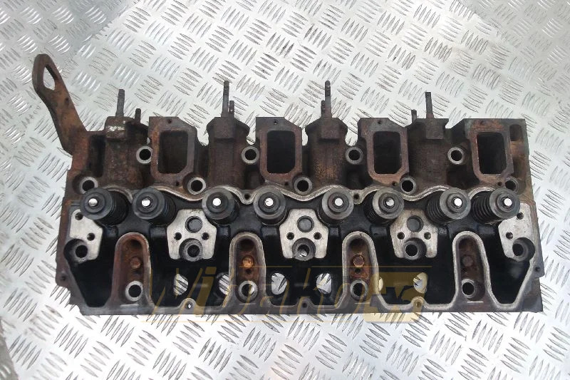 Volvo D5D EBE2 VOE20405500 - Cylinder head for Construction machinery: picture 1 Volvo D5D EBE2 VOE20405500 - Cylinder head for Construction machinery: picture 1