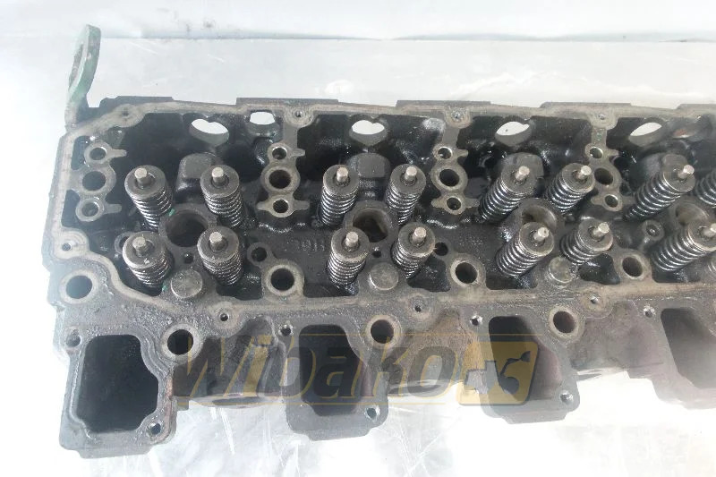 Volvo D7E - Cylinder head for Construction machinery: picture 1 Volvo D7E - Cylinder head for Construction machinery: picture 1