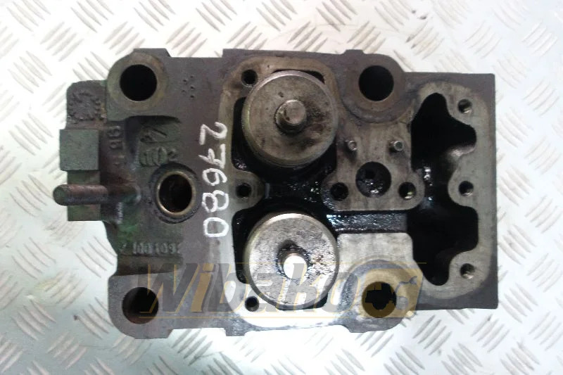 Volvo TD102 100109 - Cylinder head for Construction machinery: picture 1 Volvo TD102 100109 - Cylinder head for Construction machinery: picture 1