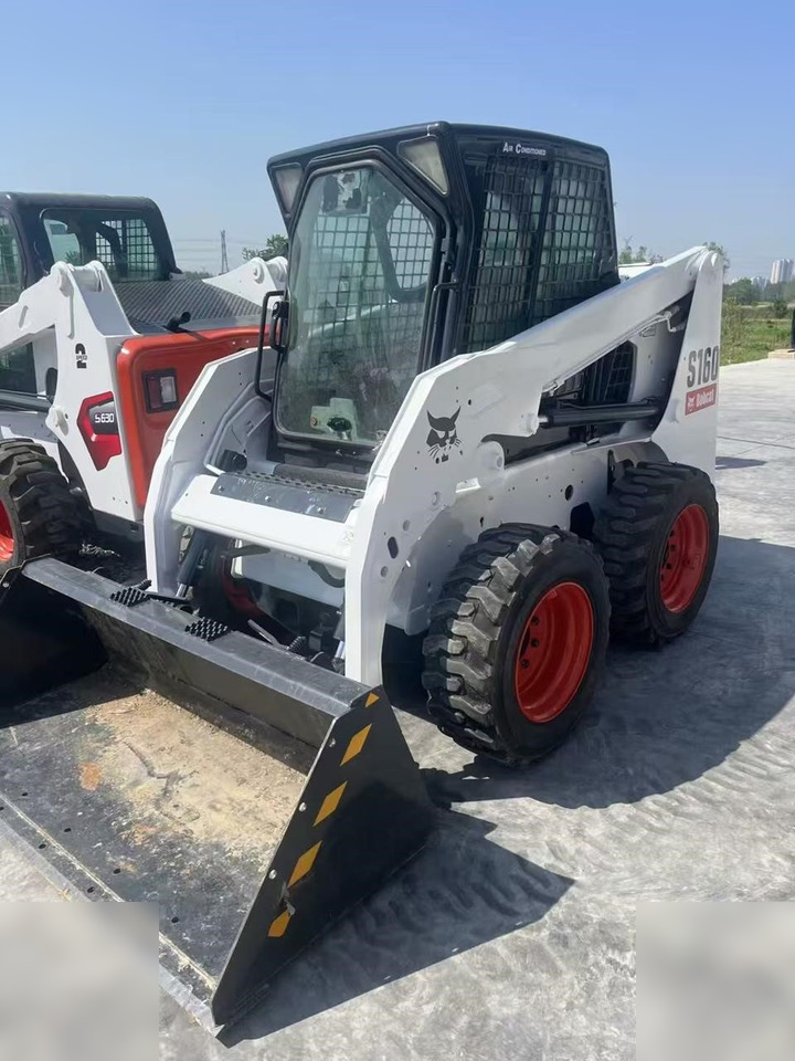BOBCAT S160 - Skid steer loader: picture 4 BOBCAT S160 - Skid steer loader: picture 4