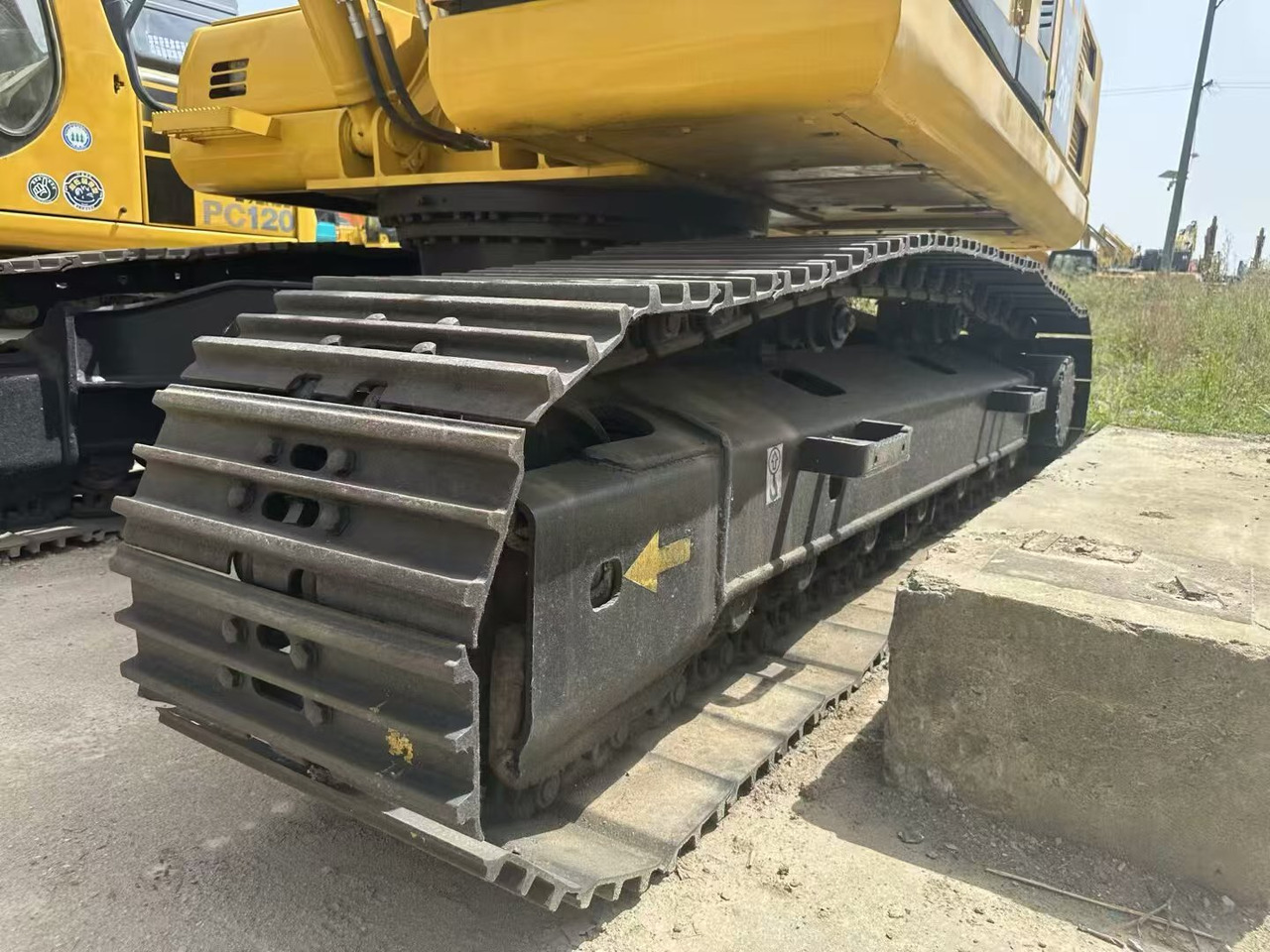 Leasing of KOMATSU 200-8 KOMATSU 200-8: picture 7