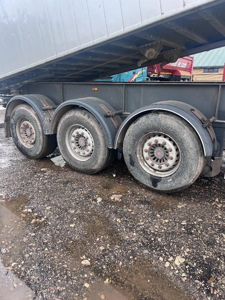Wielton 45M3 - Farm tipping trailer/ Dumper: picture 4 Wielton 45M3 - Farm tipping trailer/ Dumper: picture 4