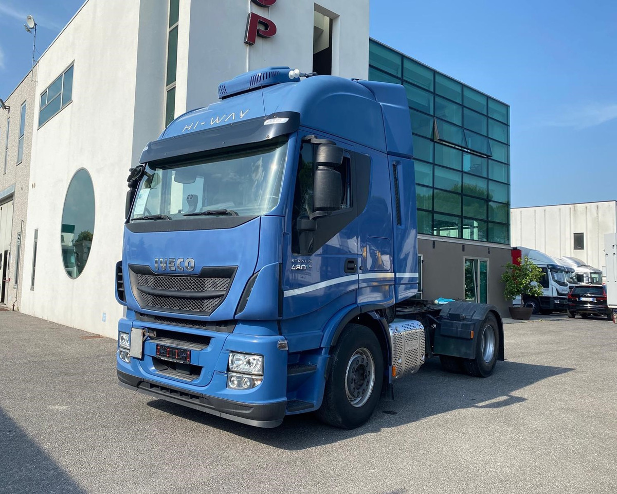IVECO AS440T/P - Tractor unit: picture 1 IVECO AS440T/P - Tractor unit: picture 1