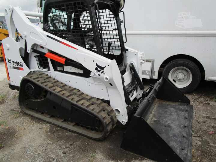 Used Bobcat T590 Used Skid Steer Loader with Good Condition for Sale S160 S185 S300 S330 T590 3T 4T 5T 2T - Skid steer loader: picture 2 Used Bobcat T590 Used Skid Steer Loader with Good Condition for Sale S160 S185 S300 S330 T590 3T 4T 5T 2T - Skid steer loader: picture 2
