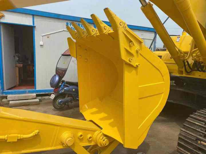 Used Good Quality Japan Original PC220-7 in Good Condition PC220-7 Komatsu - Crawler excavator: picture 5 Used Good Quality Japan Original PC220-7 in Good Condition PC220-7 Komatsu - Crawler excavator: picture 5