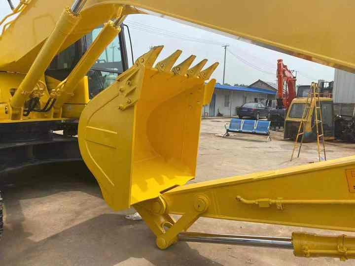 Used Good Quality Japan Original PC220-7 in Good Condition PC220-7 Komatsu - Crawler excavator: picture 4 Used Good Quality Japan Original PC220-7 in Good Condition PC220-7 Komatsu - Crawler excavator: picture 4