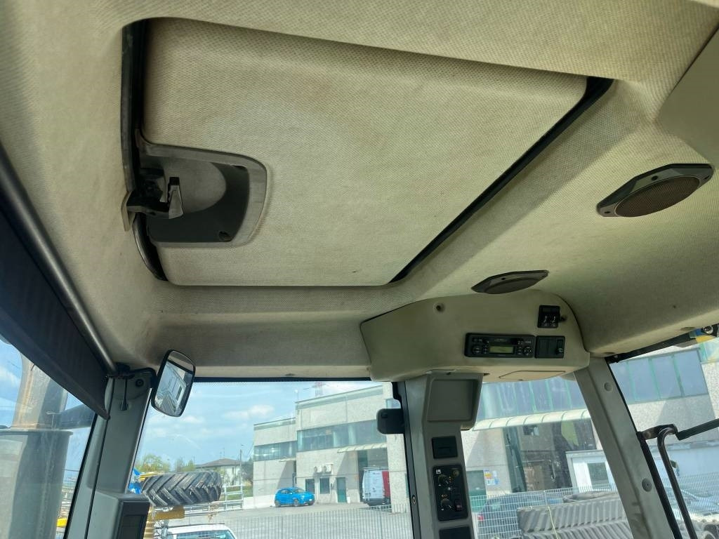 Claas Ares 697 - Farm tractor: picture 3 Claas Ares 697 - Farm tractor: picture 3