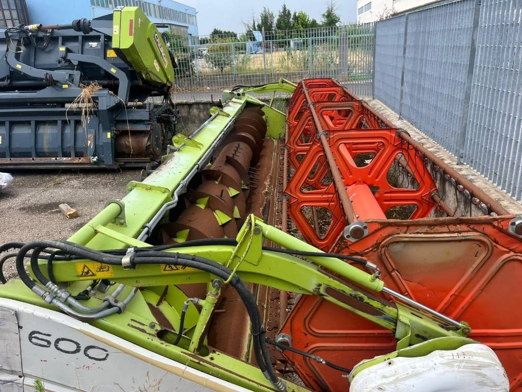 Claas C 600 - Harvester attachment: picture 2 Claas C 600 - Harvester attachment: picture 2