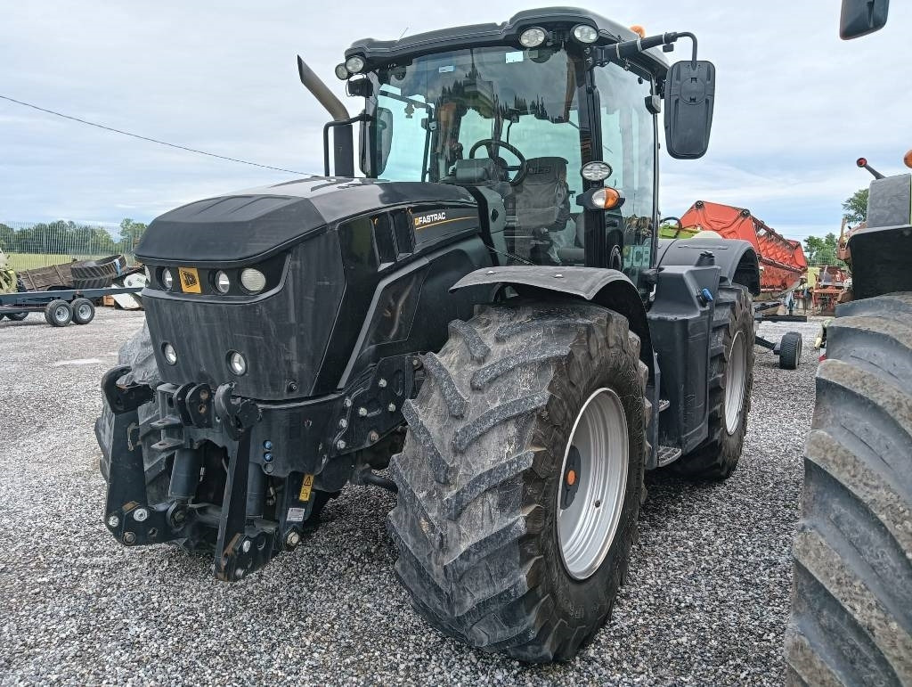 JCB Fastrac 4220 - Farm tractor: picture 3 JCB Fastrac 4220 - Farm tractor: picture 3