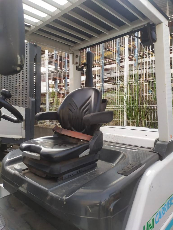 Diesel forklift UniCarriers D1F4A40Q: picture 8