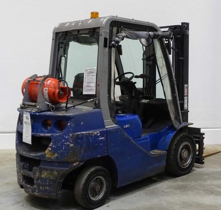 Cesab - LPG forklift: picture 2 Cesab - LPG forklift: picture 2