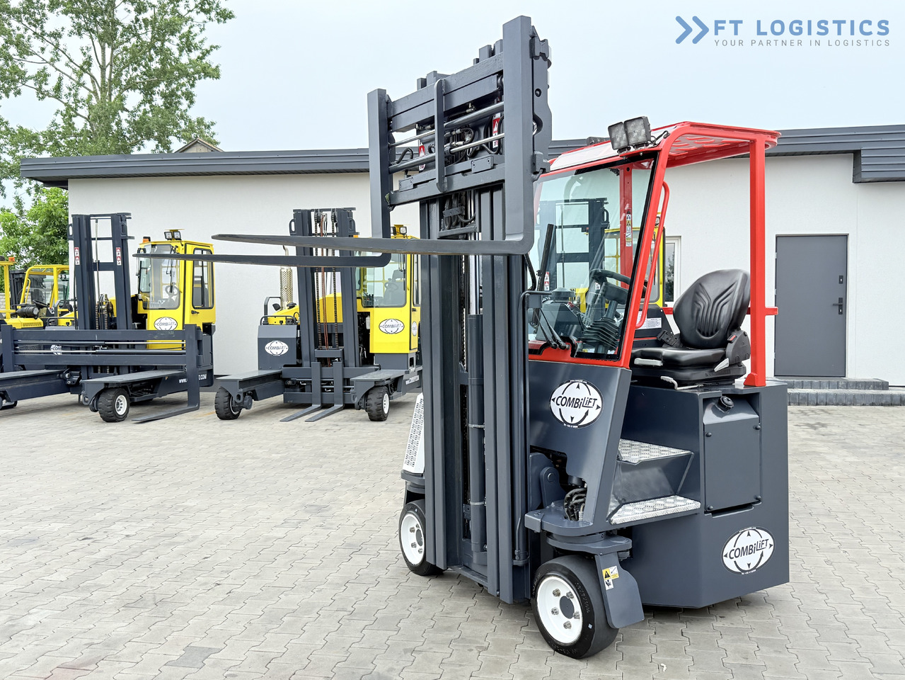 4-way reach truck COMBILIFT Combilift C3000CB – TRIPLEX 6000mm – Year 2016 / Only 2,161 hours / Free Lift / Fork Positioner / Diesel: picture 20