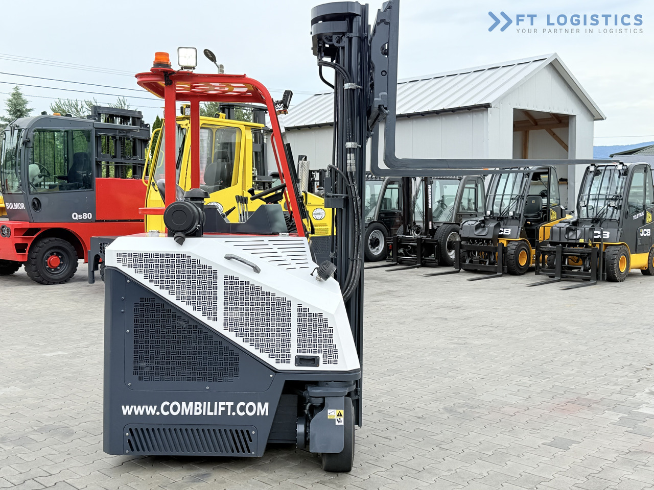 4-way reach truck COMBILIFT Combilift C3000CB – TRIPLEX 6000mm – Year 2016 / Only 2,161 hours / Free Lift / Fork Positioner / Diesel: picture 24