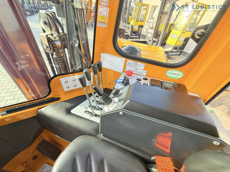 4-way reach truck Combilift C3000 / GAS / DUPLEX 4500MM / ONLY 3096 HOURS / FORK SIDE SHIFT / FULL CABIN / EXCELLENT CONDITION / Wide range of four-way and: picture 18 4-way reach truck Combilift C3000 / GAS / DUPLEX 4500MM / ONLY 3096 HOURS / FORK SIDE SHIFT / FULL CABIN / EXCELLENT CONDITION / Wide range of four-way and: picture 18