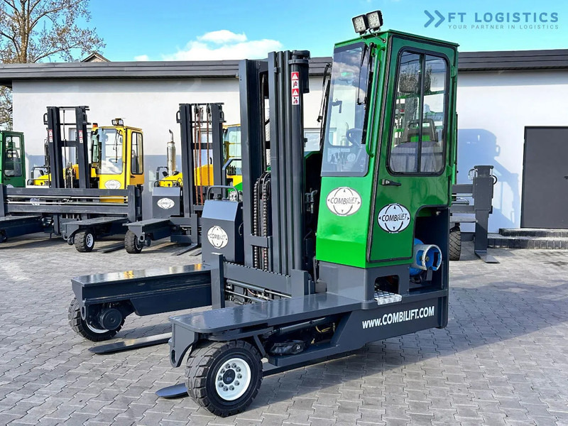 Combilift C4000 / TRIPLEX / 4900MM / LPG / FREE LIFT / FORK SHIFT / LIKE NEW C4000 / TRIPLEX / 4900MM / LPG / FREE LIFT / FORK SHIFT / LIK - 4-way reach truck: picture 1 Combilift C4000 / TRIPLEX / 4900MM / LPG / FREE LIFT / FORK SHIFT / LIKE NEW C4000 / TRIPLEX / 4900MM / LPG / FREE LIFT / FORK SHIFT / LIK - 4-way reach truck: picture 1