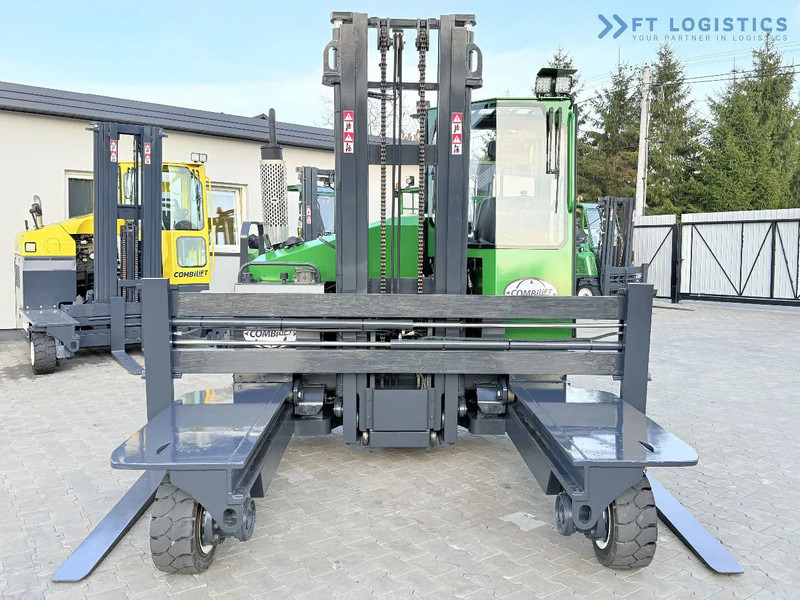 Combilift C4500 / DIESEL / DUPLEX 4000MM / WIDE FORK POSITIONER / HEATING / FULL CABIN / EXCELLENT CONDITION / A wide range of four-way an - 4-way reach truck: picture 5 Combilift C4500 / DIESEL / DUPLEX 4000MM / WIDE FORK POSITIONER / HEATING / FULL CABIN / EXCELLENT CONDITION / A wide range of four-way an - 4-way reach truck: picture 5