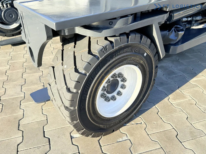 Combilift C5000XL / GAS / DUPLEX 4000 / POSITIONER / FULL CABIN / LIKE NEW C5000XL / GAS / DUPLEX 4000 / POSITIONER / FULL CABIN / LIKE NE - 4-way reach truck: picture 4 Combilift C5000XL / GAS / DUPLEX 4000 / POSITIONER / FULL CABIN / LIKE NEW C5000XL / GAS / DUPLEX 4000 / POSITIONER / FULL CABIN / LIKE NE - 4-way reach truck: picture 4