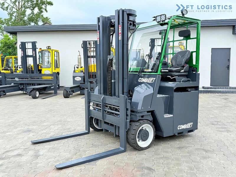 Combilift CBE4000 / TRIPLEX 5200MM / ELECTRIC / FREE LIFT / FORK POSITIONER / SIDE SHIFT / LIKE NEW CBE4000 / TRIPLEX 5200MM / ELECTRIC / - 4-way reach truck: picture 1 Combilift CBE4000 / TRIPLEX 5200MM / ELECTRIC / FREE LIFT / FORK POSITIONER / SIDE SHIFT / LIKE NEW CBE4000 / TRIPLEX 5200MM / ELECTRIC / - 4-way reach truck: picture 1
