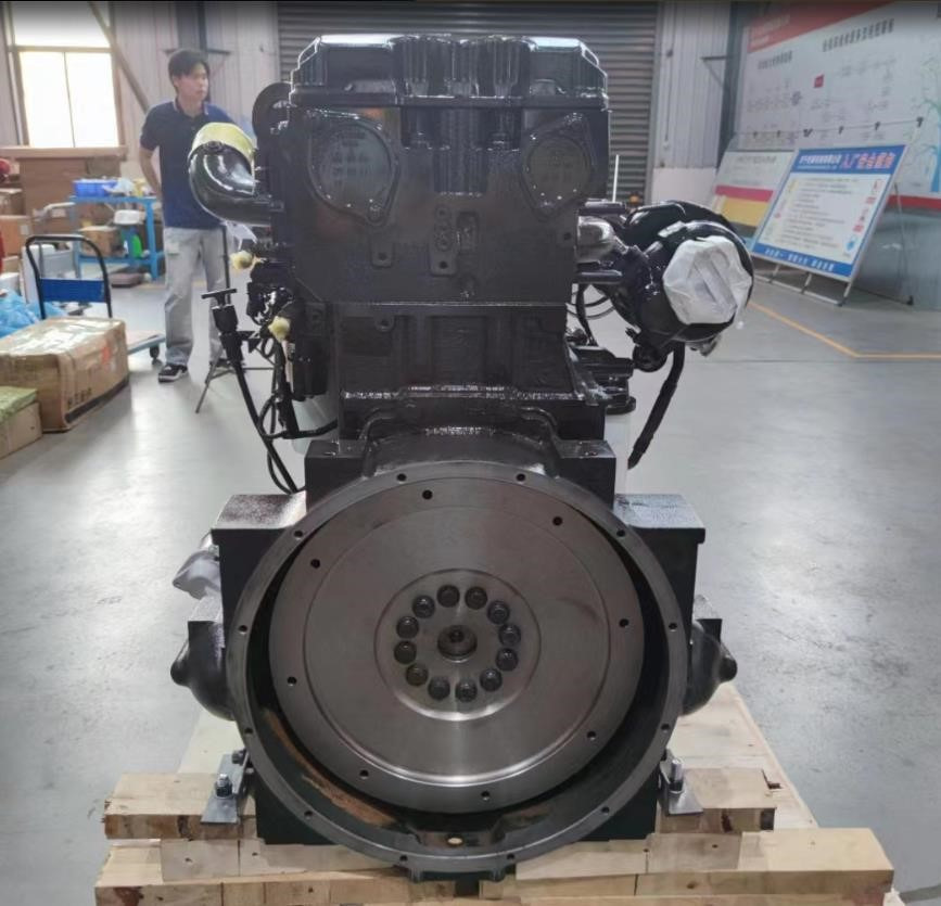 CUMMINS QSX15 - Engine for Excavator: picture 2 CUMMINS QSX15 - Engine for Excavator: picture 2