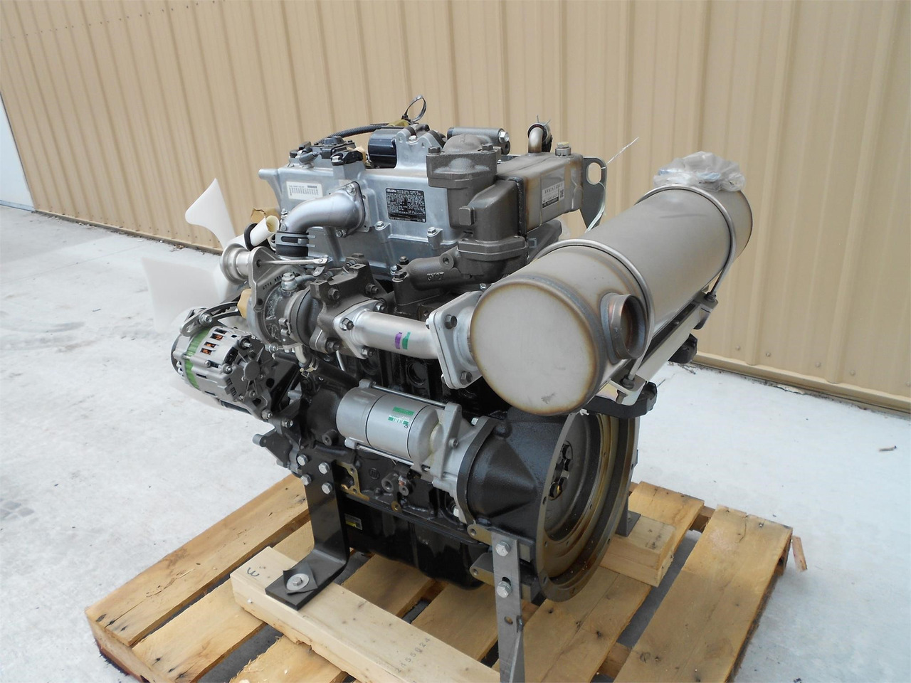 ISUZU 4LE2 - Engine for Excavator: picture 4 ISUZU 4LE2 - Engine for Excavator: picture 4