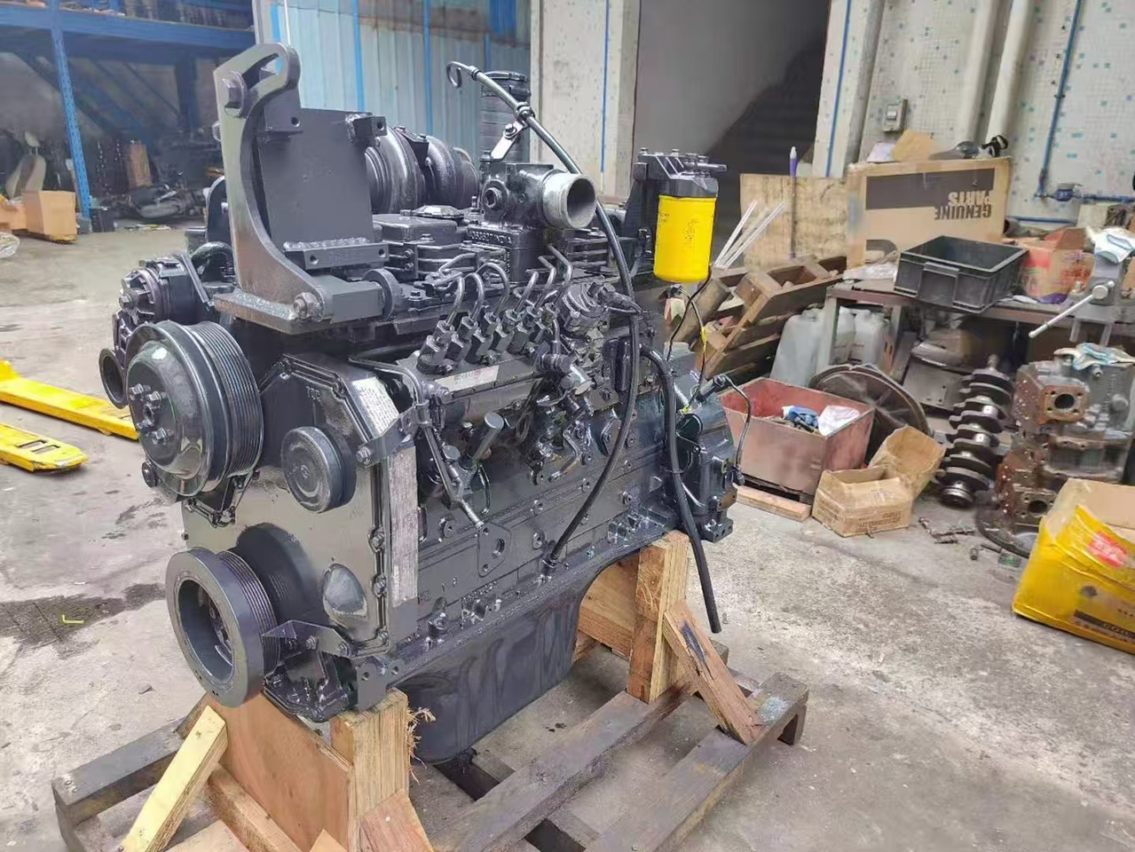 KOMATSU 6D102 - Engine for Excavator: picture 4 KOMATSU 6D102 - Engine for Excavator: picture 4