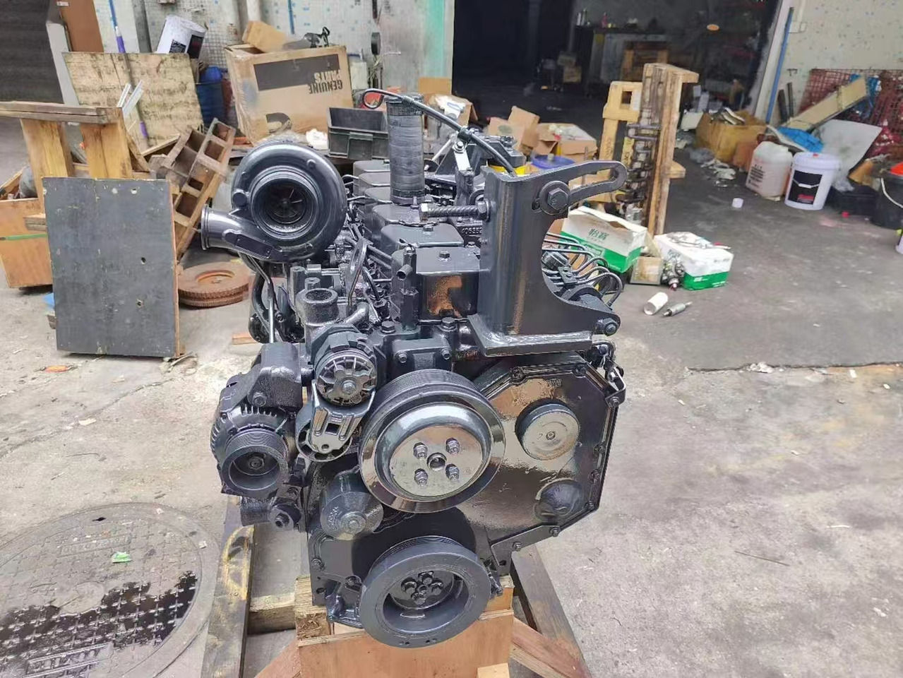 KOMATSU 6D102 - Engine for Excavator: picture 1 KOMATSU 6D102 - Engine for Excavator: picture 1