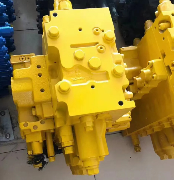 KOMATSU - Valve for Excavator: picture 3 KOMATSU - Valve for Excavator: picture 3